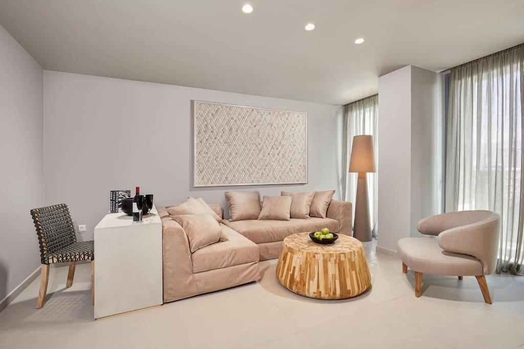 Cw Athens Riviera Suite Extérieur photo